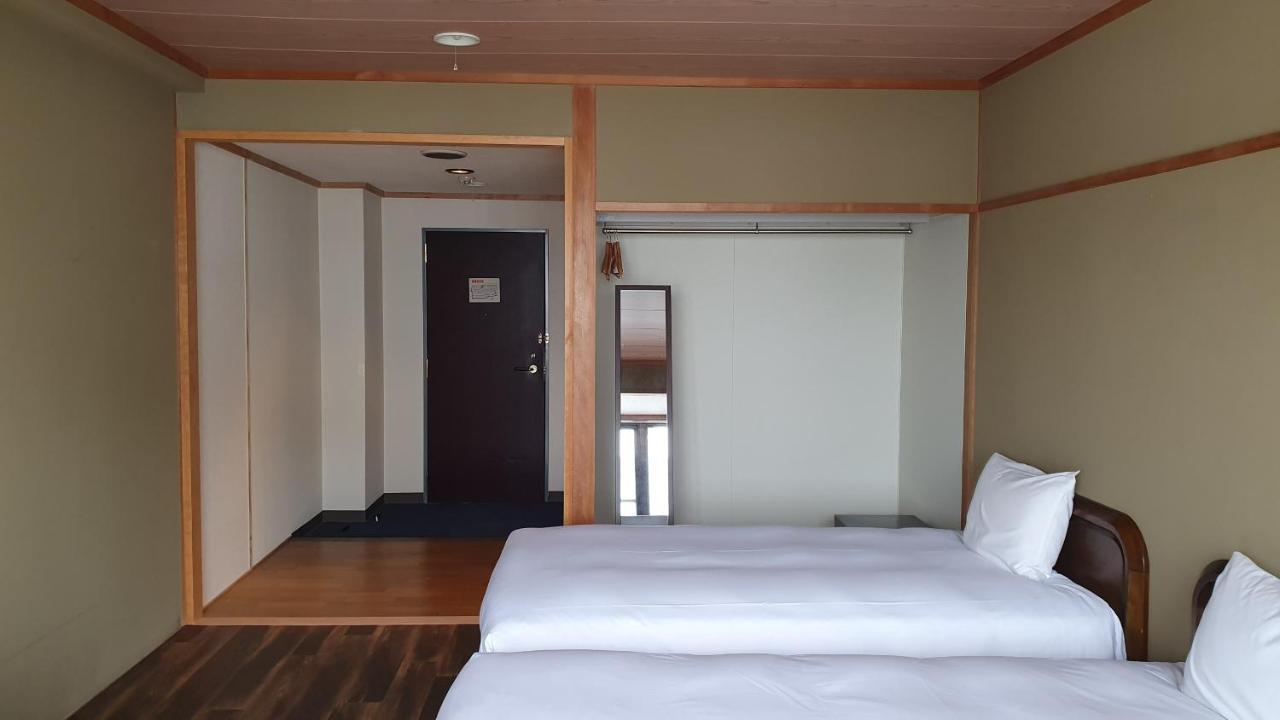Kokoro Hotel Hakuba Zewnętrze zdjęcie
